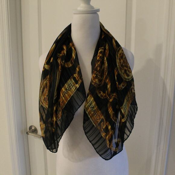 Vintage Chanel Scarf Silk Chain Print Green Square 90s Old Money 36x36 - Picture 11 of 12